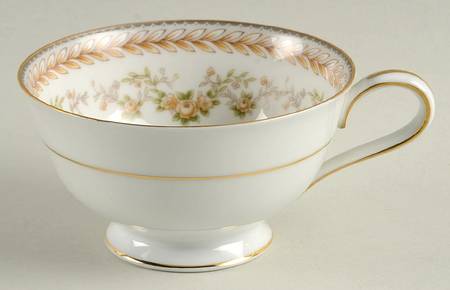Shelburne Footed Cup