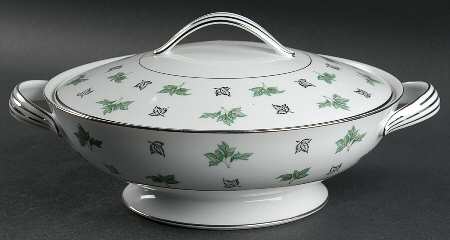 Shelley Round Covered Vegetable