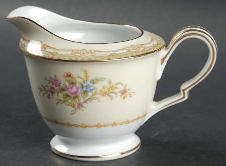 Sherwood (3926) Creamer