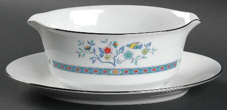 Shangri-La (2363) Gravy Boat with Attached Underplate