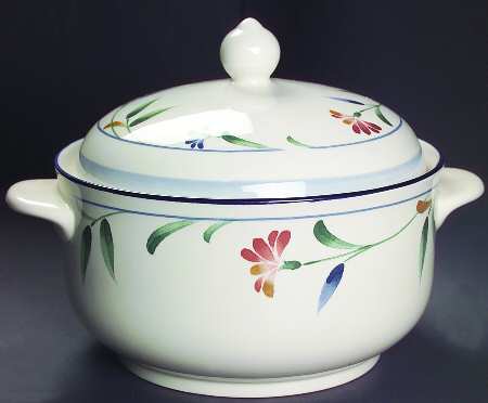 Shannon Spring 2 Qt Round Covered Casserole