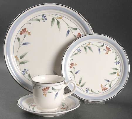 Shannon Spring 4 Piece Place Setting