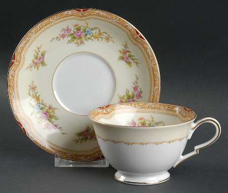 Sibley Footed Cup & Saucer Set