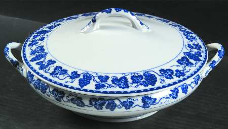 Sicily Round Covered Vegetable