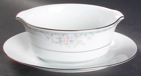 Silk Garland Gravy Boat with Attached Underplate