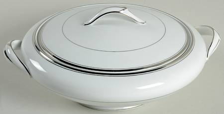 Silverton Round Covered Vegetable