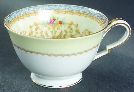 Sylvia Footed Cup