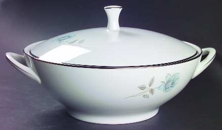 Simone Round Covered Vegetable