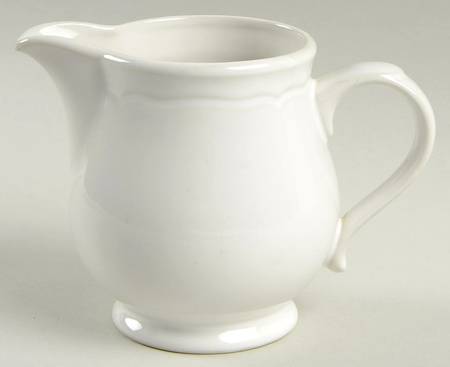 Snowcap Creamer
