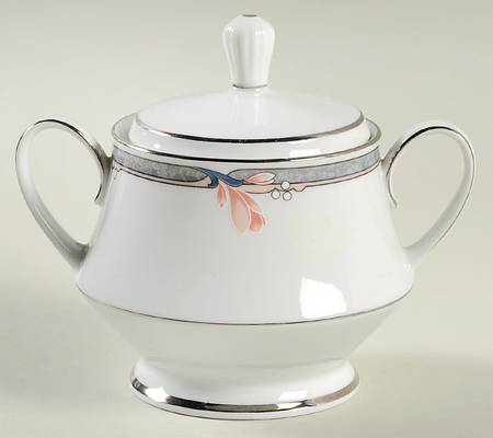 Snow Petal Sugar Bowl & Lid