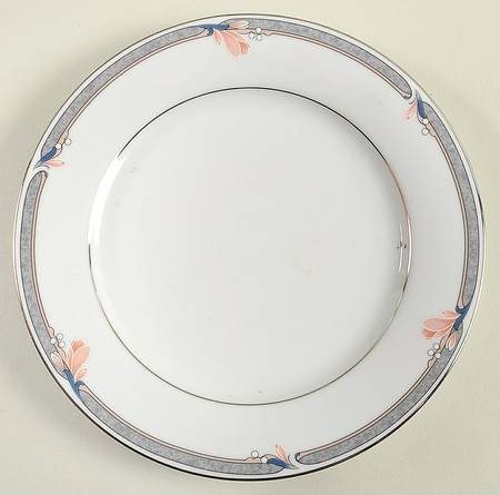 Snow Petal Salad Plate