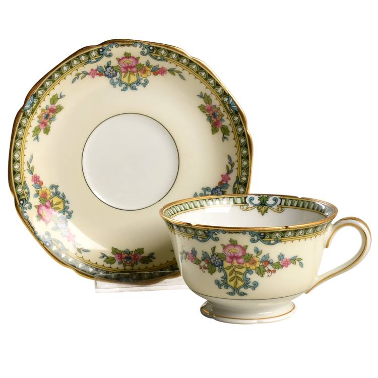 Somerset Footed Cup & Saucer Set