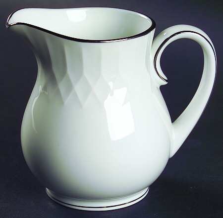 Sonoma Creamer