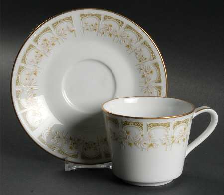 Sonia Flat Cup & Saucer Set