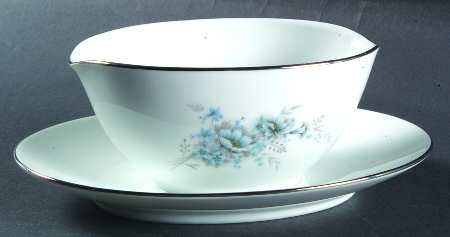 Sonnet Gravy Boat with Attached Underplate
