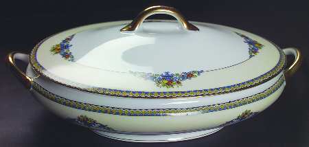Sorrento Oval Covered Vegetable