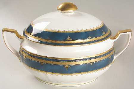 Solemn Sapphire Oval Covered Vegetable
