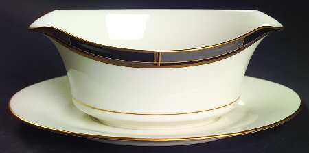 Society Satin Gravy Boat with Attached Underplate