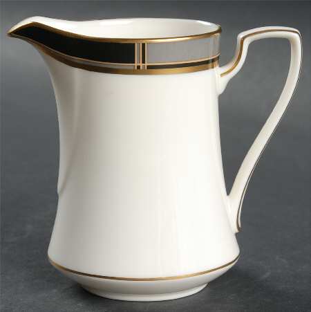Society Satin Creamer