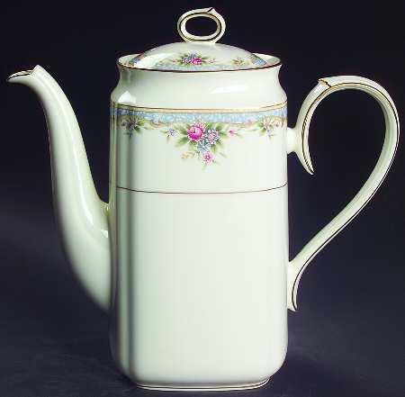 Southhaven Coffee Pot & Lid