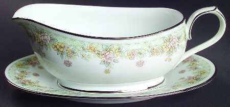 Spring Field Gravy Boat & Underplate/Relish