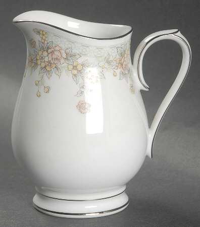 Spring Field Creamer