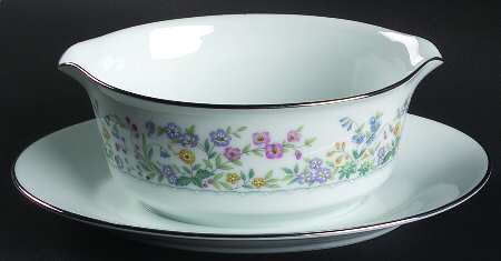 Spring Garden Gravy Boat with Attached Underplate