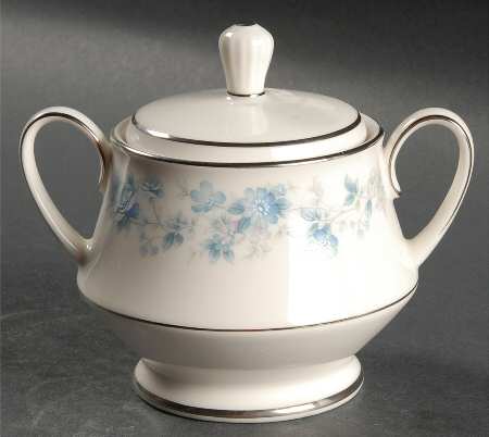 Splendor Sugar Bowl & Lid