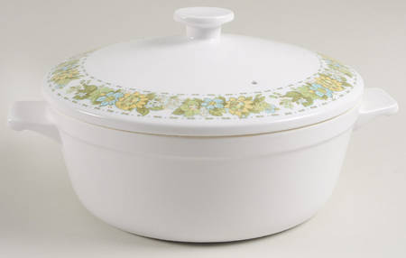 Springfield 1.75 Qt Round Covered Casserole
