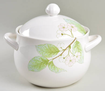 Springtide Round Covered Vegetable