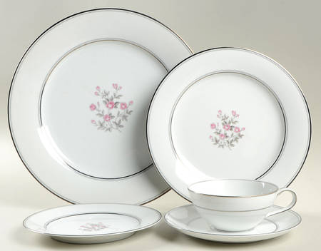 Stanton 40 Piece Estate Set