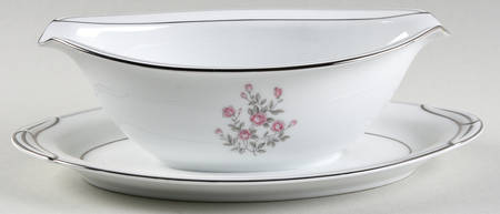Stanton Gravy Boat with Attached Underplate