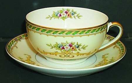 Standish Flat Cup & Saucer Set