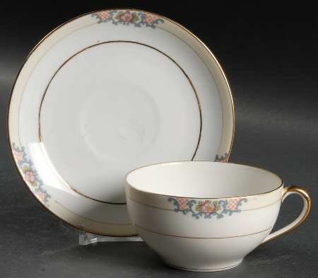 Stanleigh Flat Cup & Saucer Set