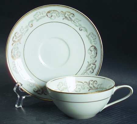 Stanwyck Flat Cup & Saucer Set