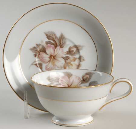 Stanwood Footed Cup & Saucer Set