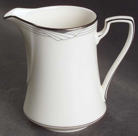 Sterling Cove Creamer