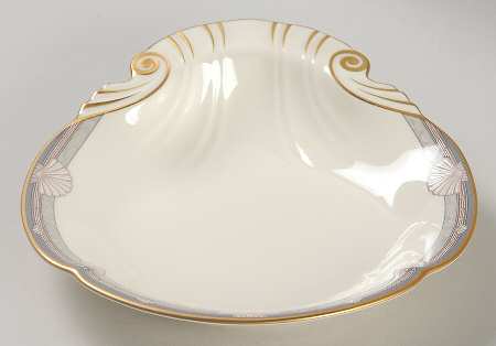 Stanford Court Shell Shaped Dish