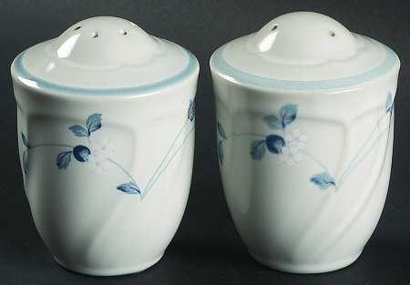 Strawberry Delight Salt & Pepper Set