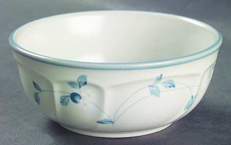 Strawberry Delight Fruit/Dessert (Sauce) Bowl by Noritake
