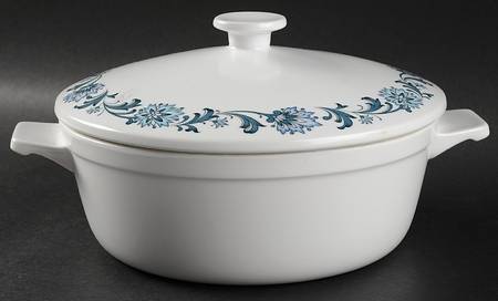 Stephanie 1.5 Qt Round Covered Casserole