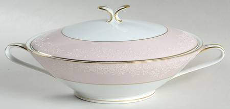 Stratford Round Covered Vegetable