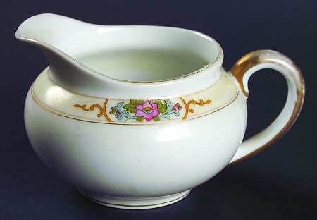 Strathmore Creamer