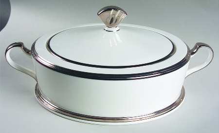 Sterling Tribute Round Covered Vegetable