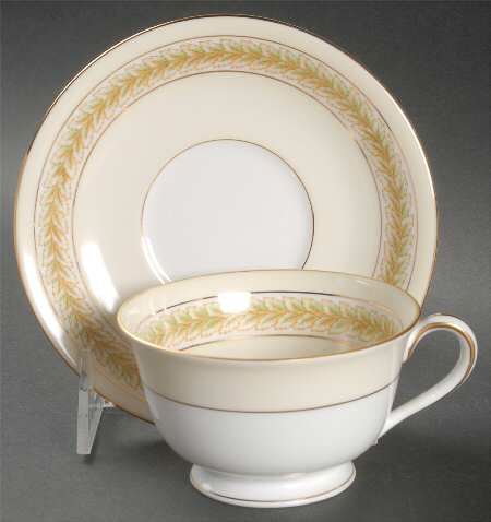 Styx Footed Cup & Saucer Set