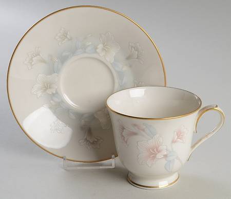 Susan Anne Footed Cup & Saucer Set