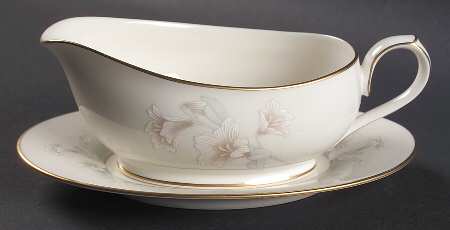 Susan Anne Gravy Boat & Underplate