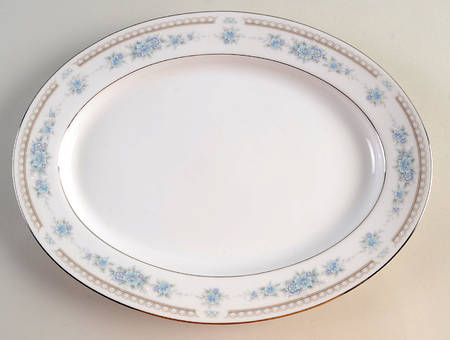 Sutton Court 13" Oval Serving Platter