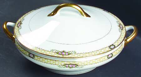 Sultana Round Covered Vegetable