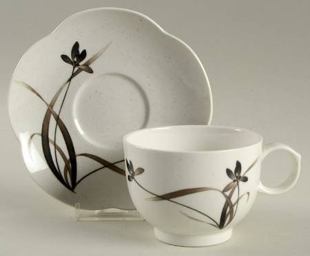 Sumiye Flat Cup & Saucer Set